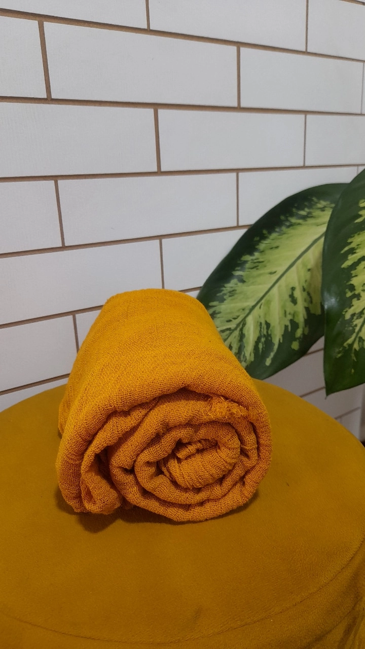 شال الیاف طبیعی ساده( رنگ خردلی)