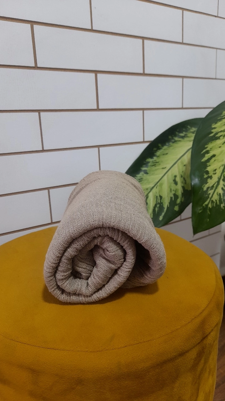شال الیاف طبیعی ساده (رنگ نسکافه ای روشن)
