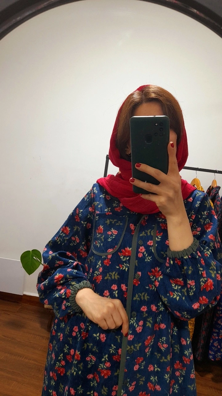 پیراهن مخمل کبریتی شهرزاد( سرمه ای طرح ۲)
