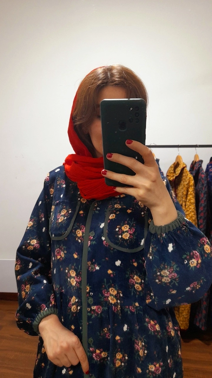 پیراهن مخمل کبریتی شهرزاد ( رنگ سرمه ای طرح ۱)