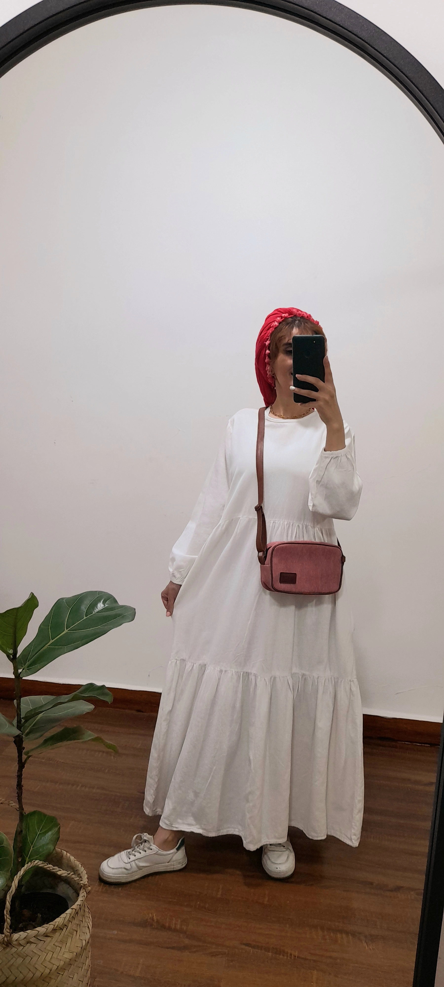 پیراهن چین دار دریا( رنگ سفید)