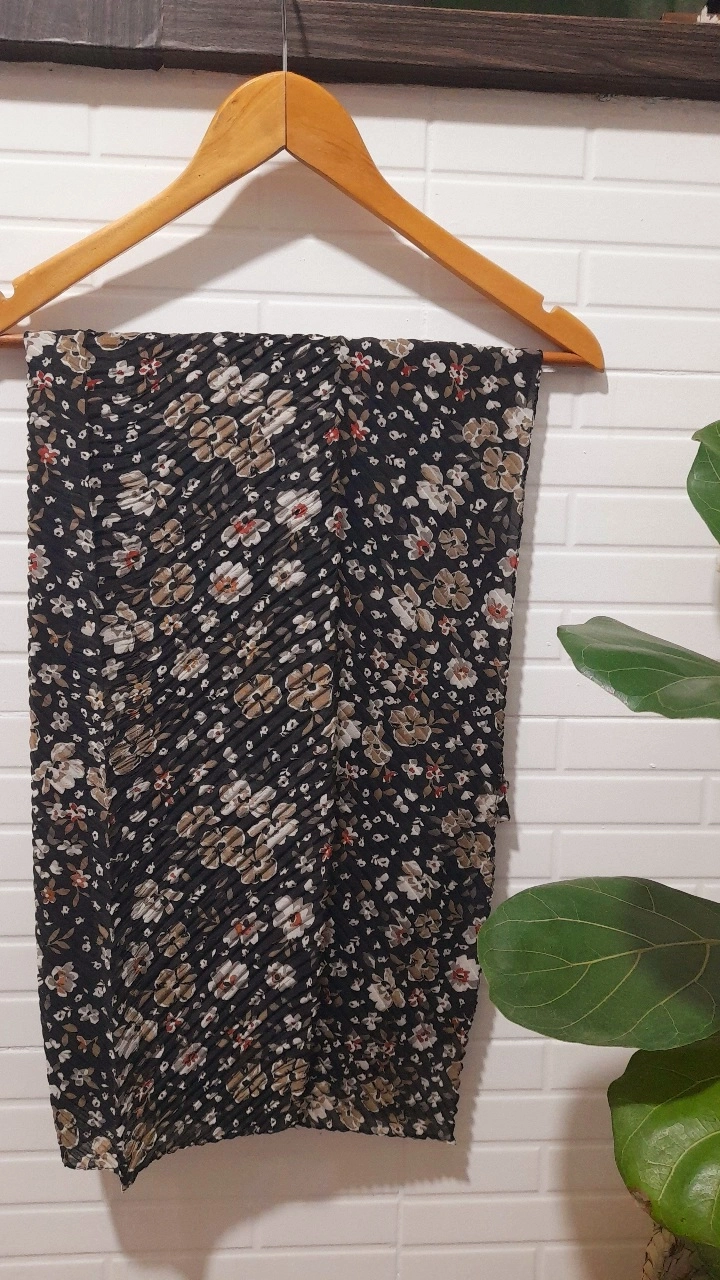 شال گل گلی بهار( مشکی)